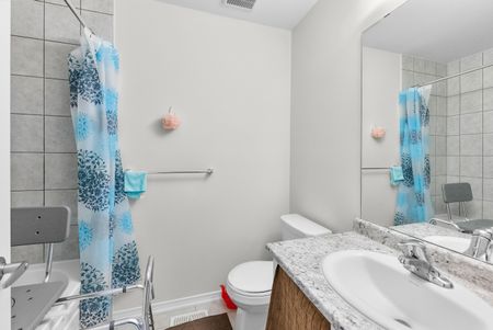 For Lease - 8273 TULIP TREE Drive Unit# 15, Niagara Falls, Ontario - Photo 5