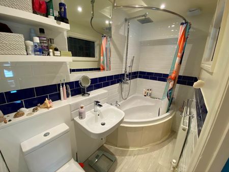 1 Bed Flat, Lebanon Gardens, SW18 - Photo 4