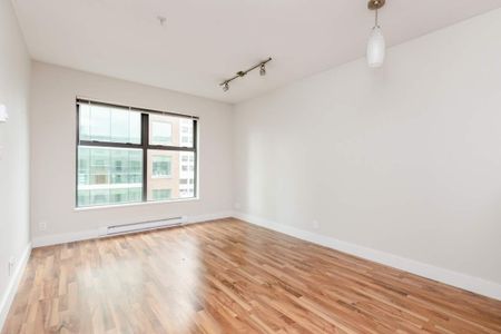 The Churchill - Photo 5