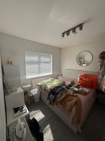 4 Bed Detached House, Staines Road, IG1 - Photo 4