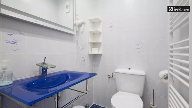 2-bedroom apartment for rent in Embajadores, pets and smoking allowed - Foto 1