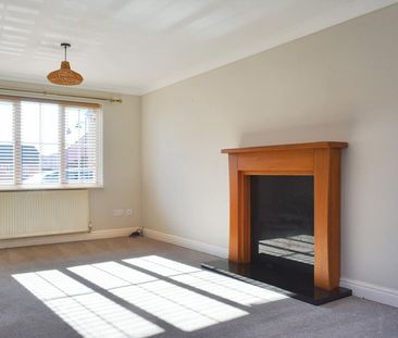 £1,675 PCM - Photo 2