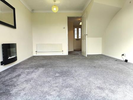 2 bedroom end of terrace house to rent - Photo 2
