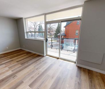 One Bedroom Apartment - No Balcony - Photo 4