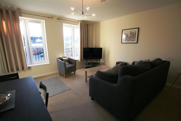 2 bedroom house to rent - Photo 1