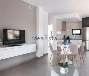 Alquiler de piso en Avenida Monte de lo, 26 - Photo 1