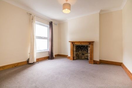 Crebor Street, London, SE22 - Photo 2