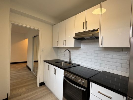 For Lease - 600 Eglinton Avenue Unit# 105, Toronto, Ontario - Photo 1