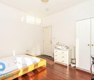 1 bed Mid Terraced House for Rent - Photo 2