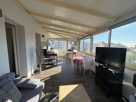 Appartement meublé T2 haut de Villa vue mer d'environ 45 m2 à louer à Carry-le-Rouet, - Photo 2