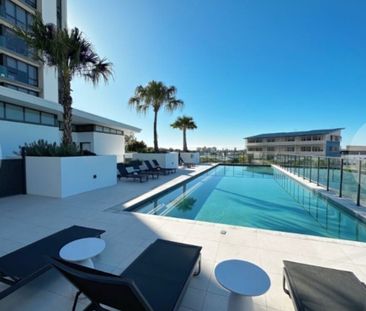 Varsity Lakes - Photo 1