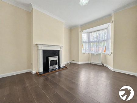 3 bedroom end of terrace house to rent - Photo 5