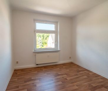 ***Wohnen im Grünen ** hell und freundlich ** mit eigenem Hausgarte... - Photo 1