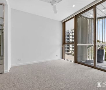 Waverley Gardens Brand New 2 Bedroom Apartment with Hinterland Views. - Photo 3