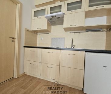 Pronájem bytu 1+kk a garsoniéry 28 m² - Photo 1