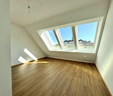 Dachgeschossausbau mit Terrasse & Klimaanlage - Erstbezug - UNBEFRI... - Photo 6