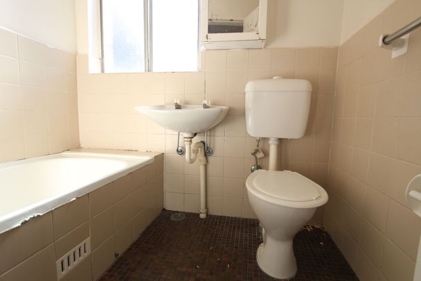 Tiles and Timber Flooring throughout - Photo 1