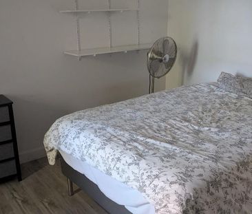 1 Chambre à louer dans un 4 1/2 - Photo 1