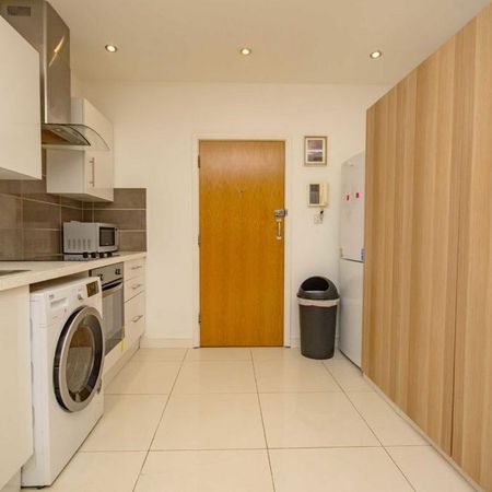 1 bedroom flat to rent - Photo 4