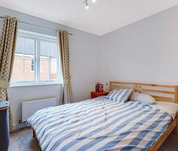 3 bedroom terraced house to rent - Photo 3