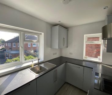 2 bedroom maisonette to rent - Photo 2