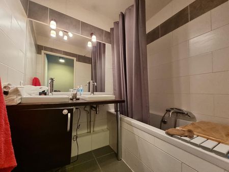 Location Appartement 4 pièces 91m² - Photo 5