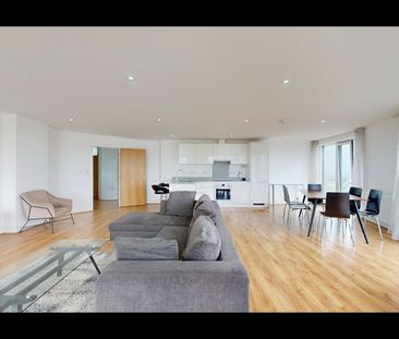 2 Bed Penthouse, Headstone Road, HA1 - Photo 5