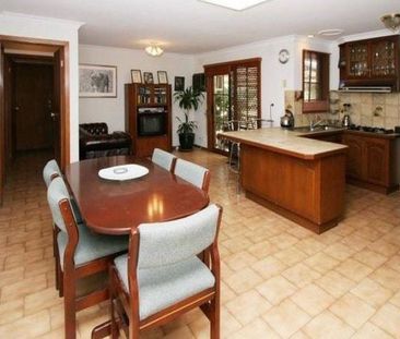 Spacious Family Home in Prime Location - Photo 4