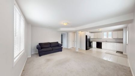 For Lease - 218 Main Street, Newmarket, Ontario - Photo 3