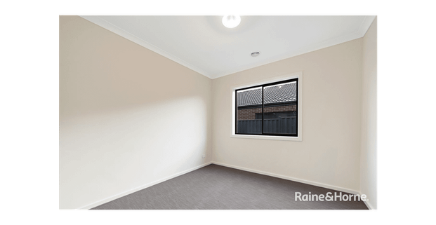 Family Home For Lease in Prime Strathtulloh Location! - Photo 1