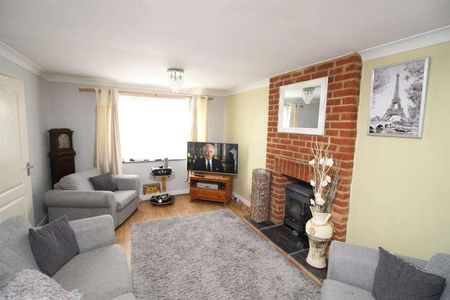 Swan Grove, Chappel, CO6 - Photo 2