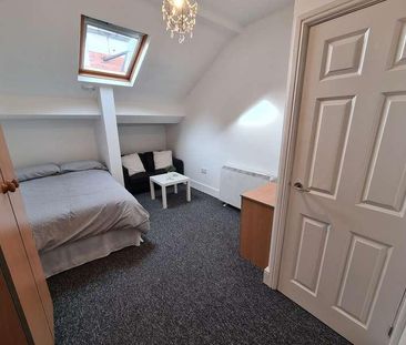 The Parkside, Lloyd Street South, Manchester, M14 - Photo 1