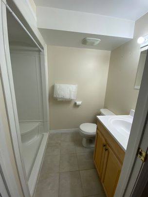 690 Scottsdale Dr, Guelph - Photo 1