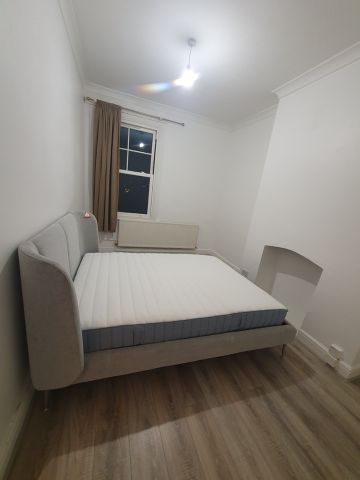 1 Bed Flat, Thistlewaite Road, E5 - Photo 2