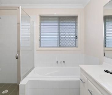 Four Bedroom House - Photo 3