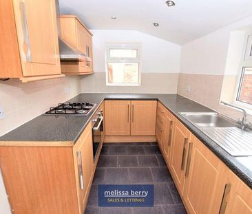 3 bedroom terraced house to rent - Photo 6