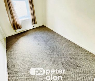 Davies Street - Photo 3