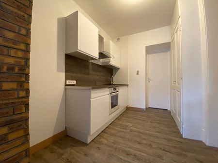 Location Appartement 2 pièces 63m² BESANCON 25000 - Photo 2