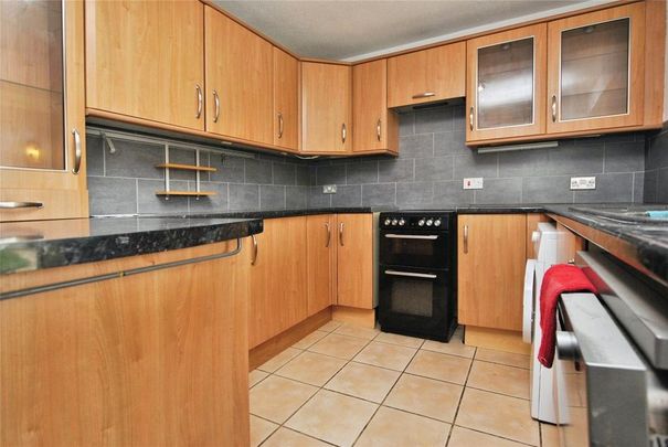 3 bedroom terraced house to rent - Photo 1