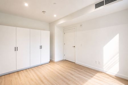 For Lease - 741 king Street Unit# 101, Kitchener, Ontario - Photo 3