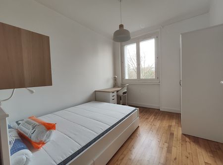 Location Maison 1 pièce 129m² - Photo 2