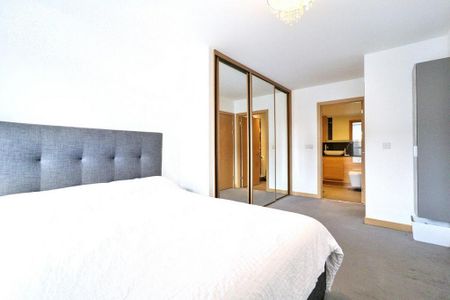 3 bedroom apartment to rent - Photo 2