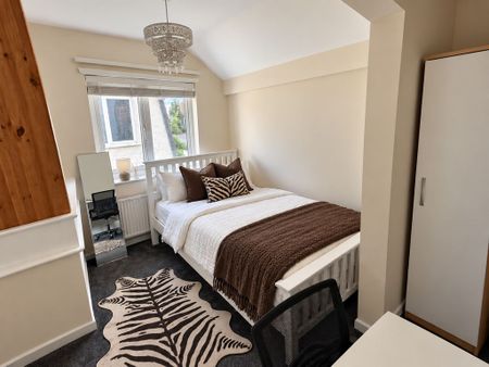 Rolleston Drive, Nottingham - Photo 2