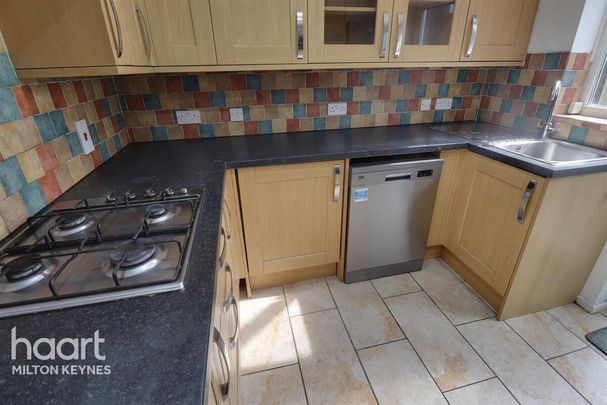 3 bedroom semi-detached house to rent - Photo 1