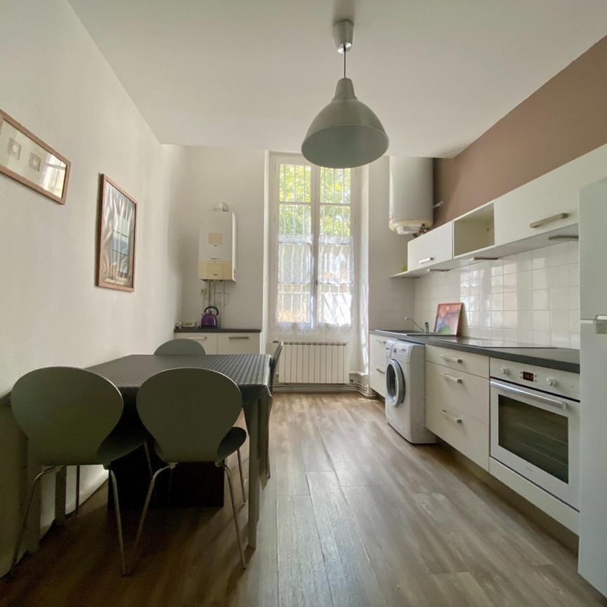 « AVIGNON IM - STUDIO MEUBLÉ AVEC MEZZANINE 42.03M² » - Photo 1