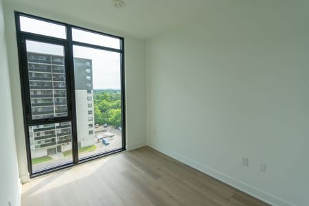 For Lease - 86 Dundas Street Unit# 717, Mississauga, Ontario - Photo 3