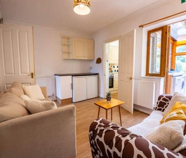 5 bedroom house to rent - Photo 2