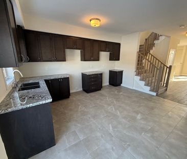 For Lease - 660 Colborne Street Unit# 50, Brantford, Ontario - Photo 6