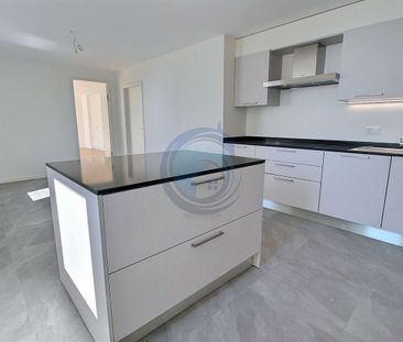 SPACIEUX APPARTEMENT DUPLEX DE 4,5 PIÈCES AVEC VUE SUR LE LAC - Photo 6