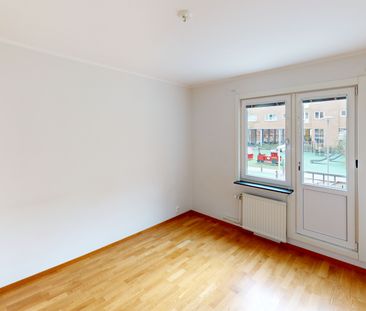 Västra Åsgatan, Eskilstuna - Photo 4